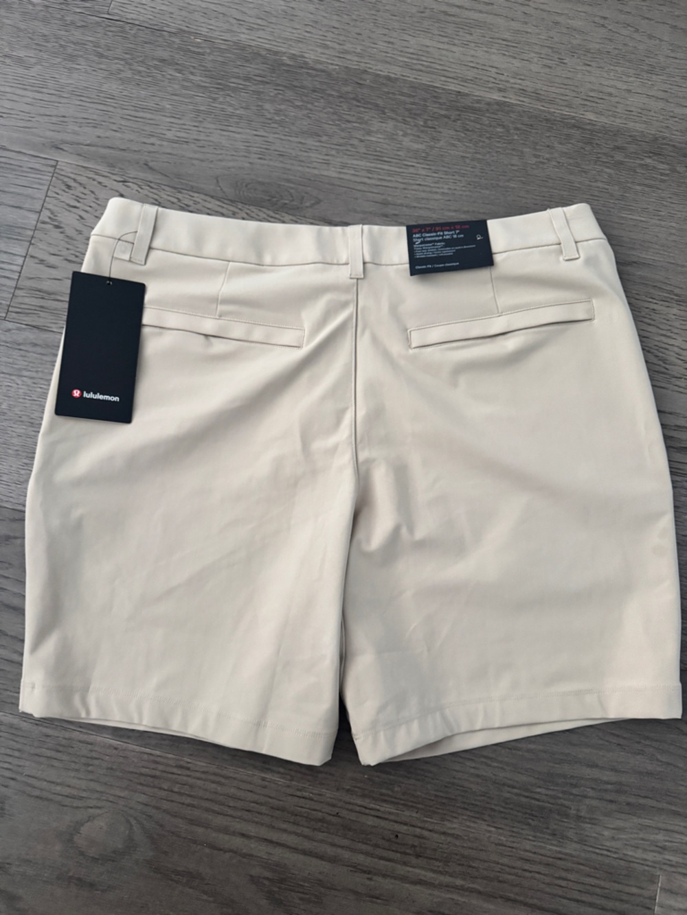 NWT Lululemon Men’s ABC Classic Fit Short 7” - Picture 2 of 5